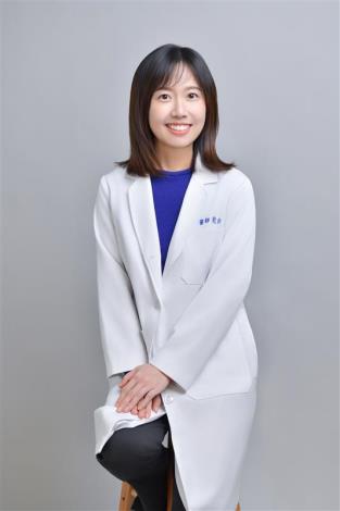 劉冠伶 LIU KUAN LING