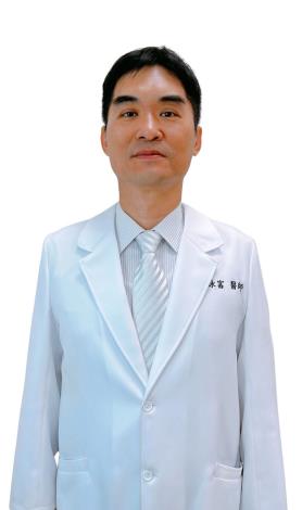 周詠富